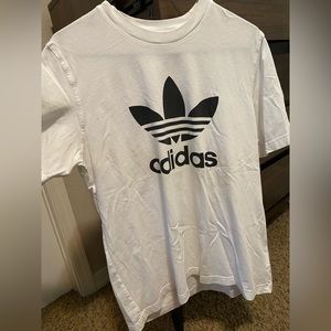 Adidas T-Shirt
